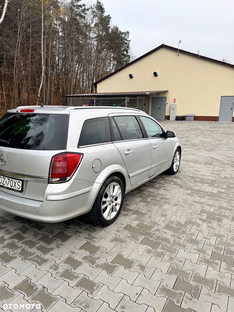 Opel Astra 1.9 CDTI Enjoy - 22