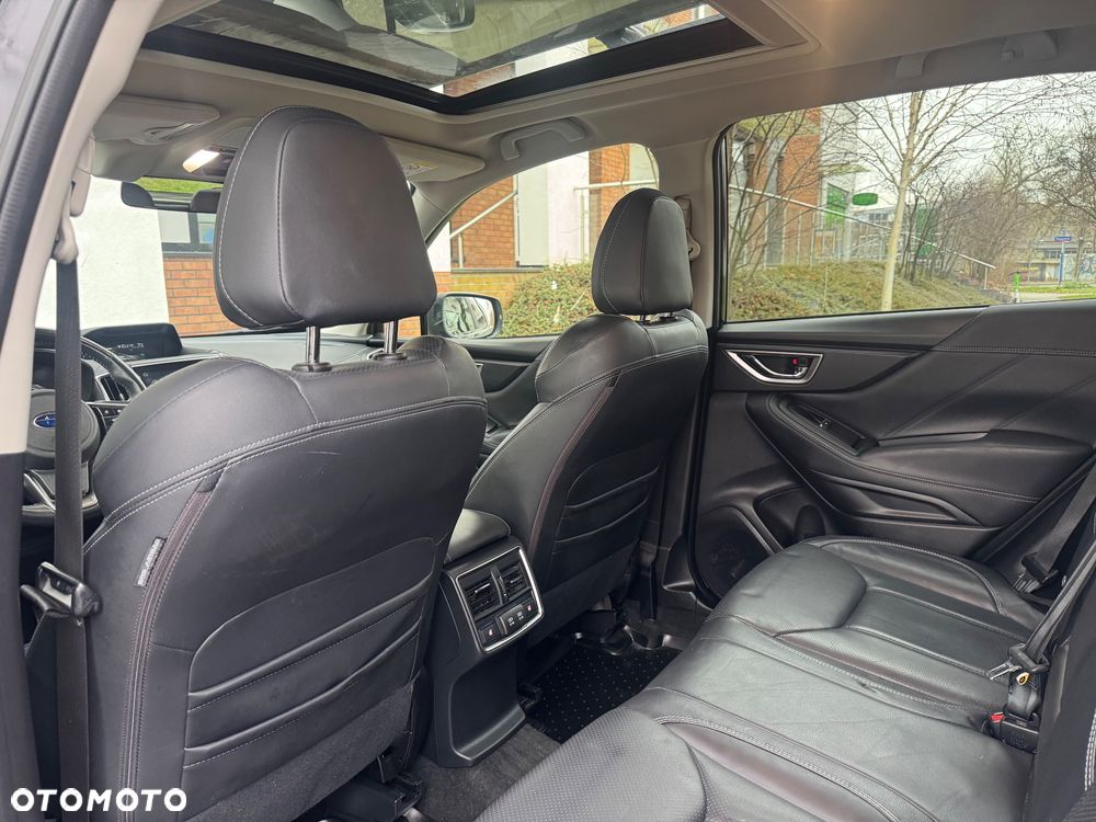 Subaru Forester 2.0ie Lineartronic Edition Black Platinum - 10