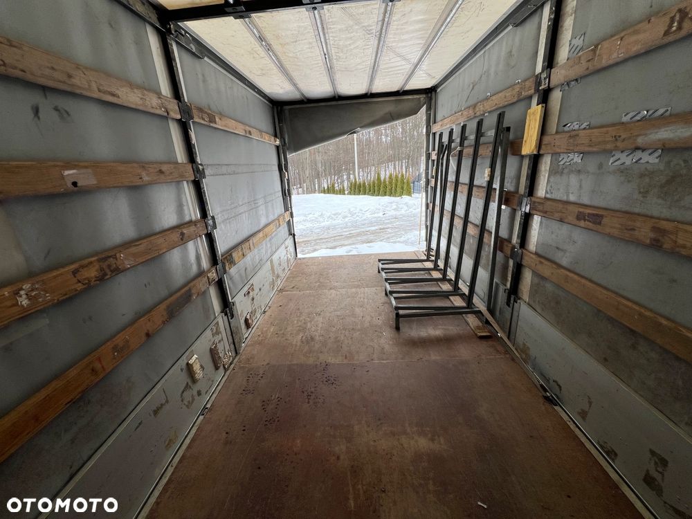 Volkswagen Crafter - 13