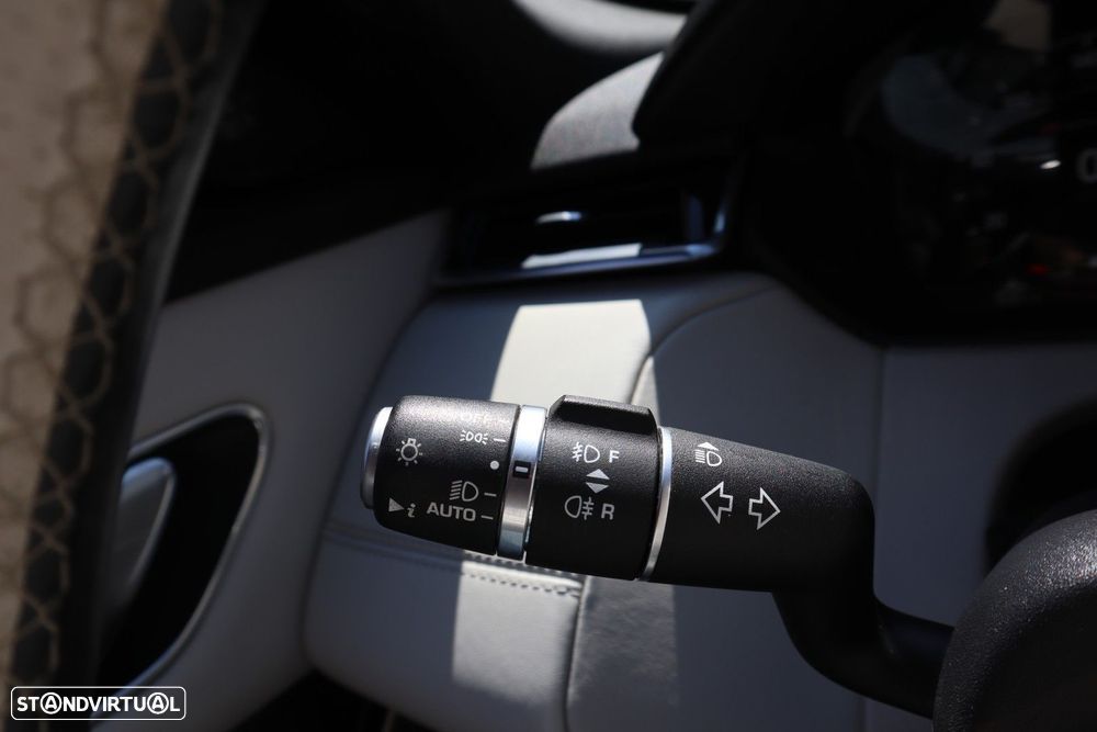 Land Rover Range Rover Velar 3.0 D R-Dynamic HSE - 48