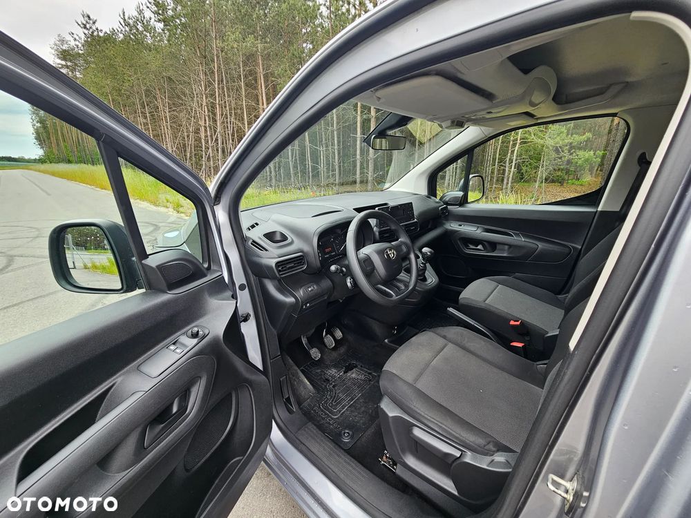 Toyota Proace City Verso 1.2 D-4T Combi - 8