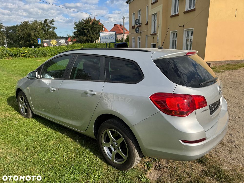 Opel Astra IV 1.6 Cosmo - 8