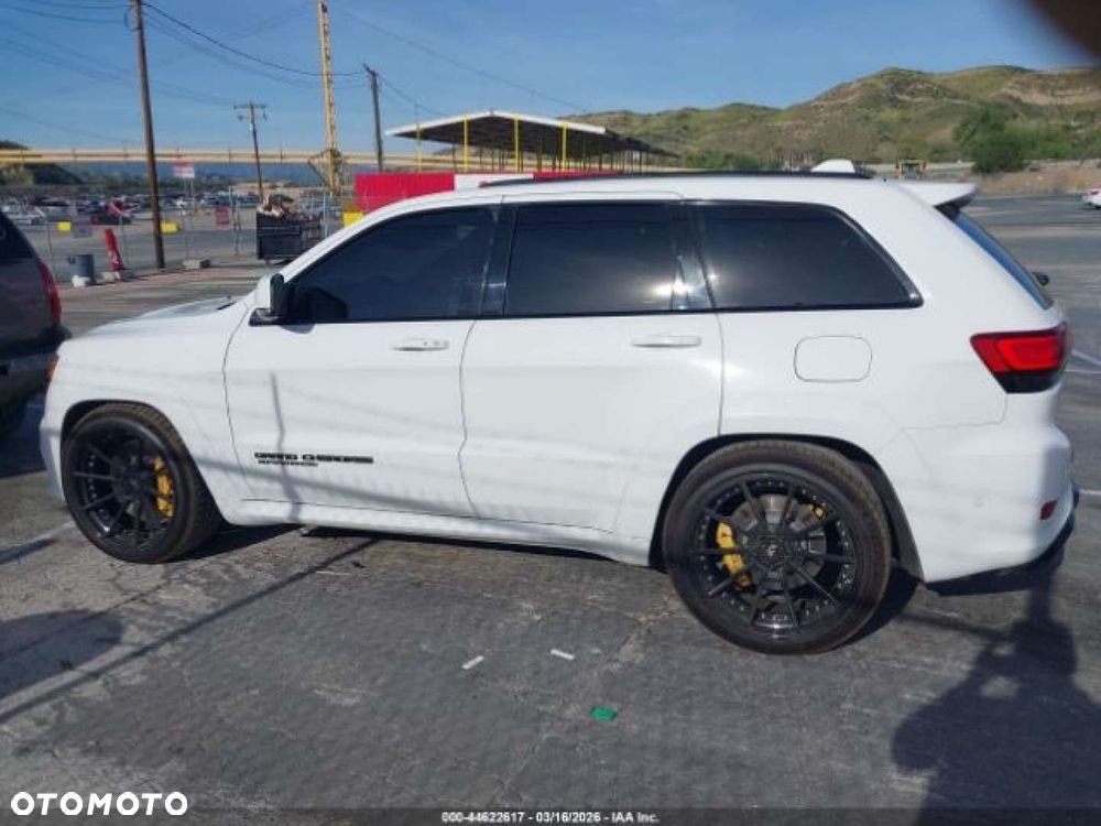 Jeep Grand Cherokee - 4