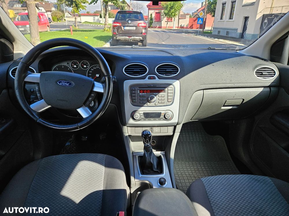 Ford Focus 1.6 TDCI Trend - 6