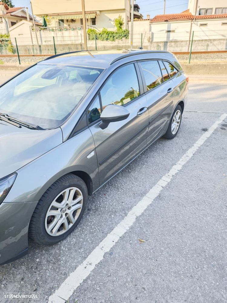 Opel Astra Sports Tourer 1.5 D S&S Business Edition - 3