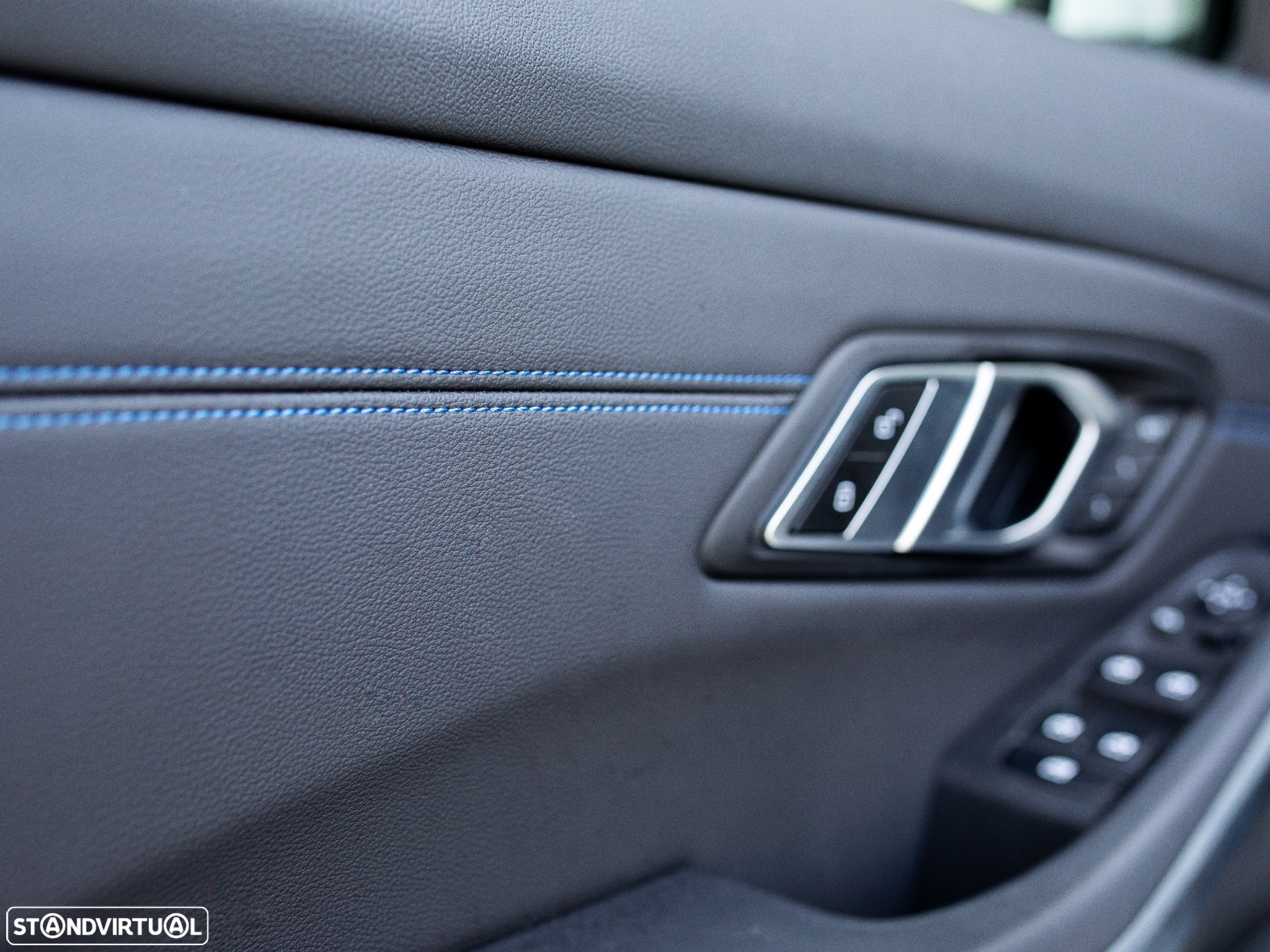 BMW 330 e Touring Pack M Auto - 42