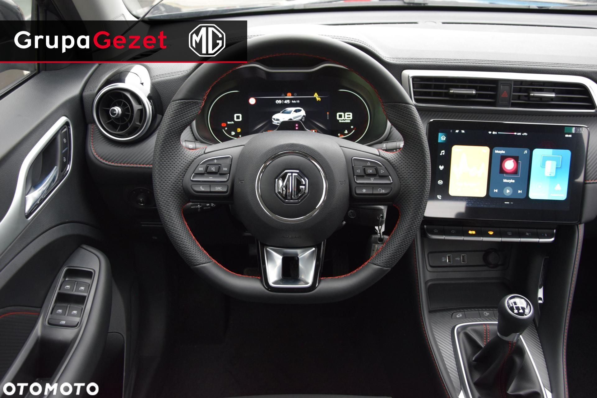 MG ZS - 11