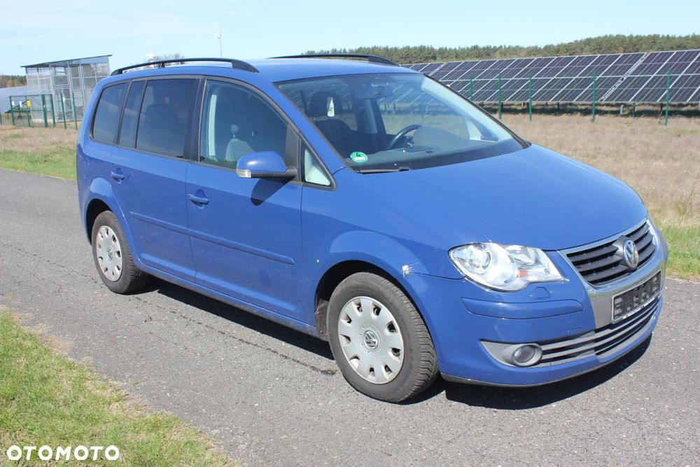 Volkswagen Touran - 2