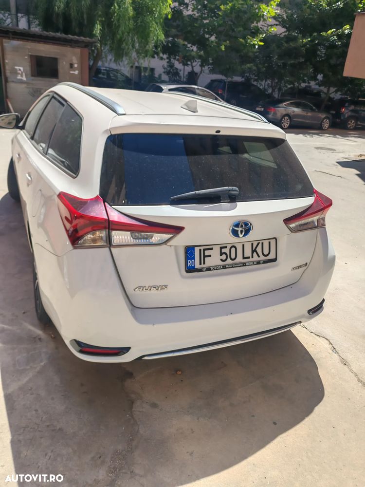 Toyota Auris - 2