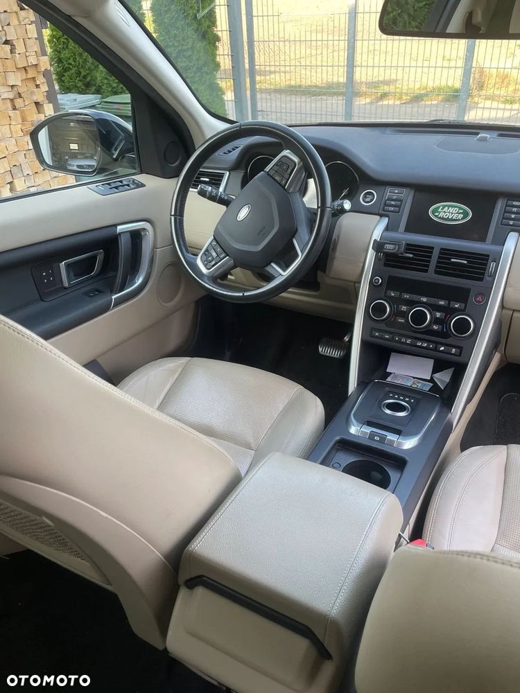 Land Rover Discovery Sport - 3