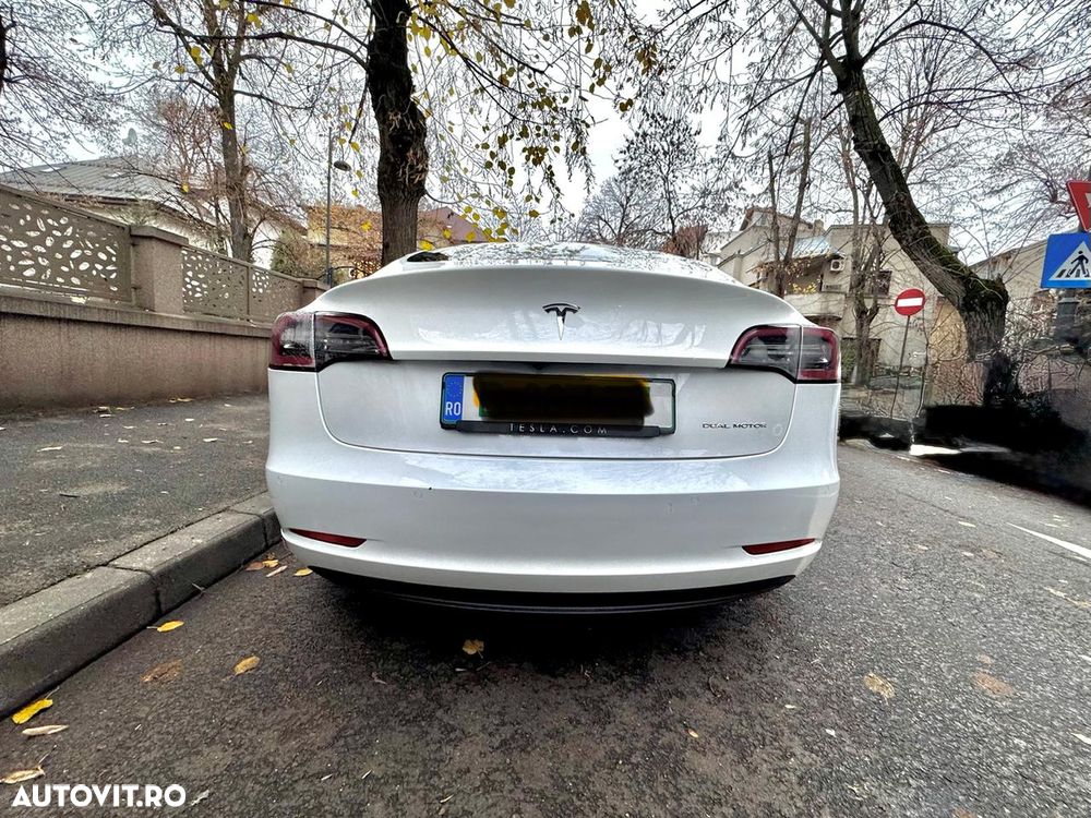 Tesla Model 3 - 16