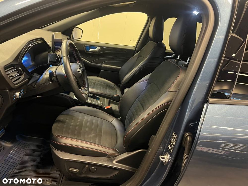 Ford Kuga 2.5P PHEV FWD ST-Line - 12