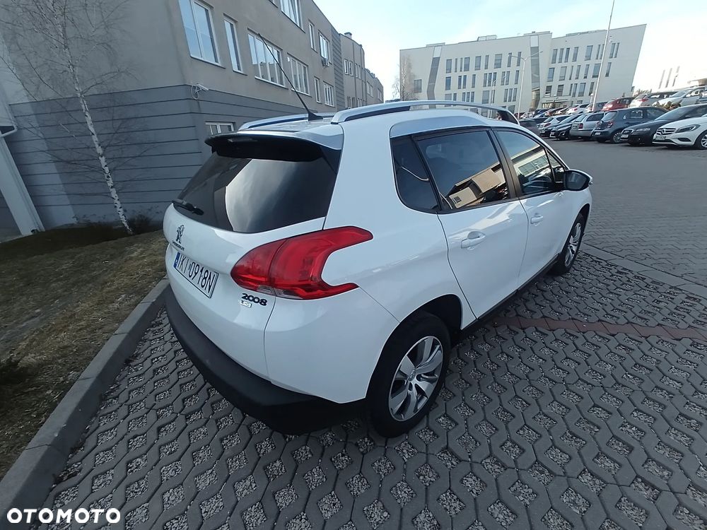 Peugeot 2008 1.6 BlueHDi Style - 4