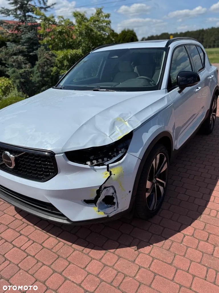 Volvo XC 40 - 5