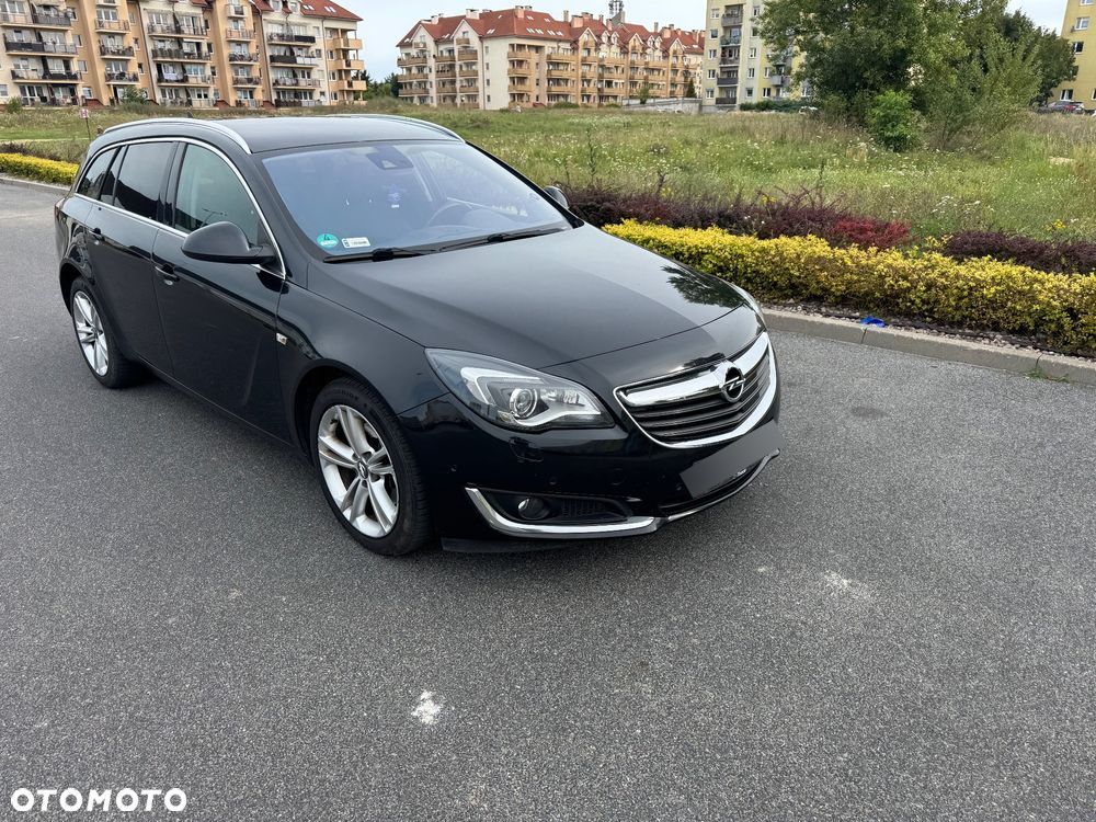 Opel Insignia 2.0 CDTI 4x4 Sports Tourer - 1