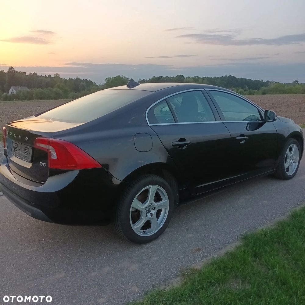 Volvo S60 D3 Momentum - 10