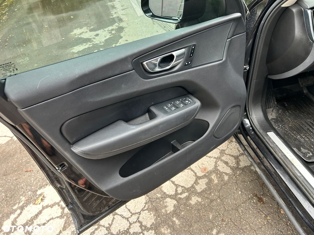 Volvo XC 60 B5 B Geartronic Momentum Pro - 17