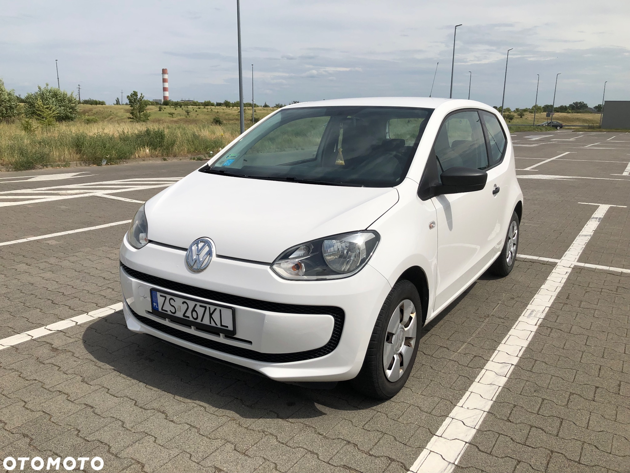 Volkswagen up! take - 2