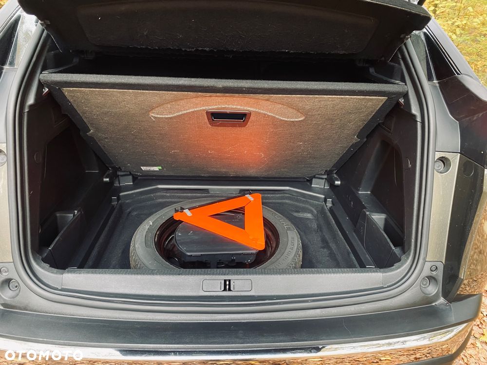 Peugeot 3008 ver-1-5-bluehdi-gt-s-s-eat8 - 31