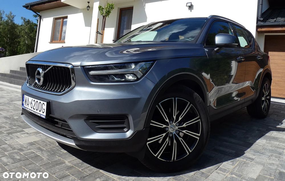 Volvo XC 40 D4 AWD Momentum (Intro Edition) - 39