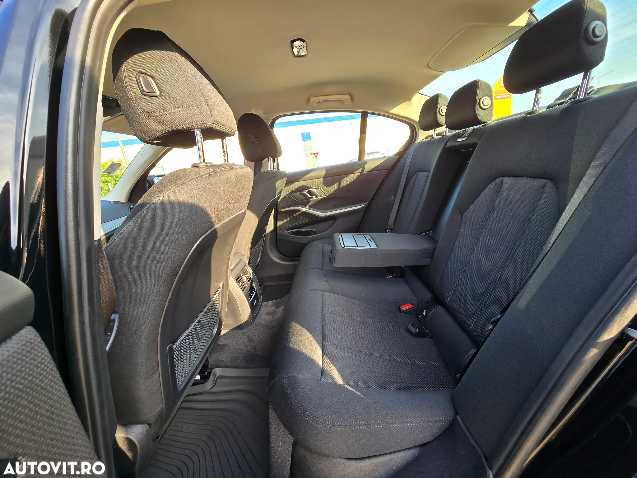 BMW Seria 3 318i AT - 5