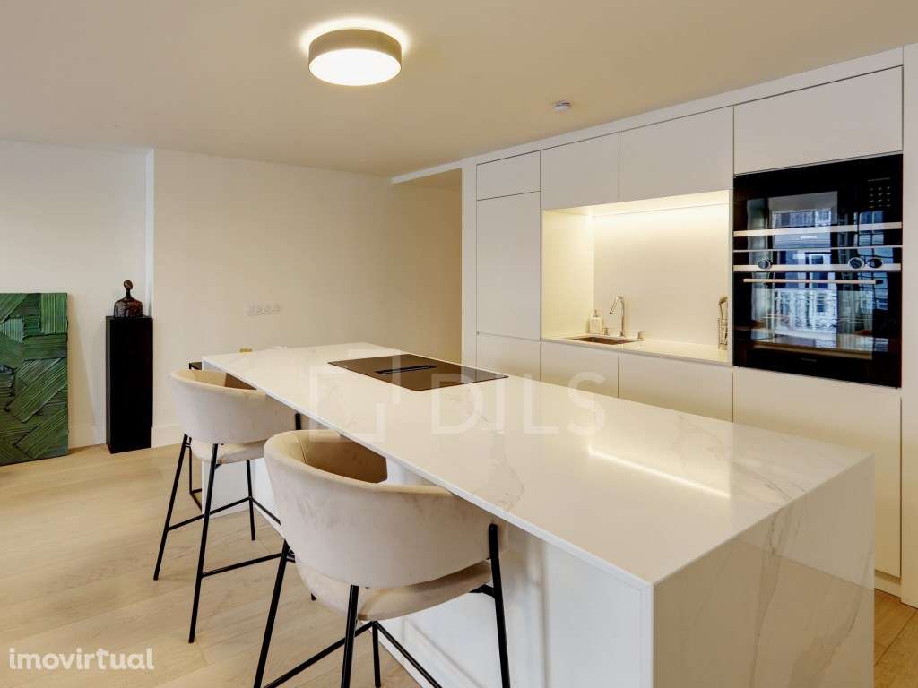 Apartamento T1+1 duplex com terraço e estacionamento, na Avenida da... - Grande imagem: 5/41