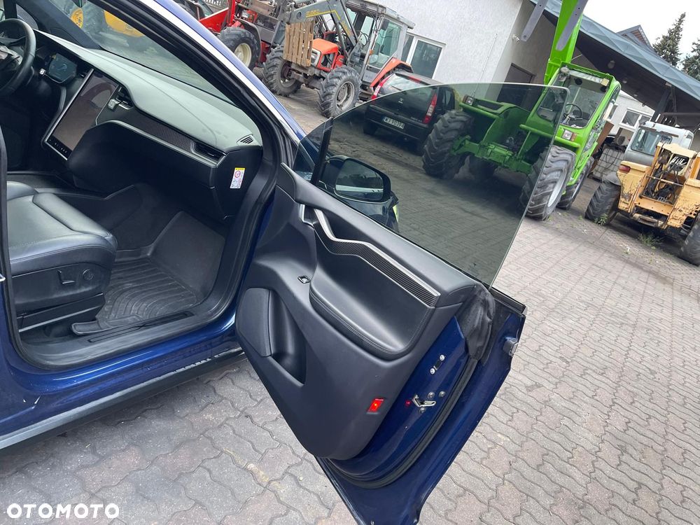 Tesla Model X Long Range - 25