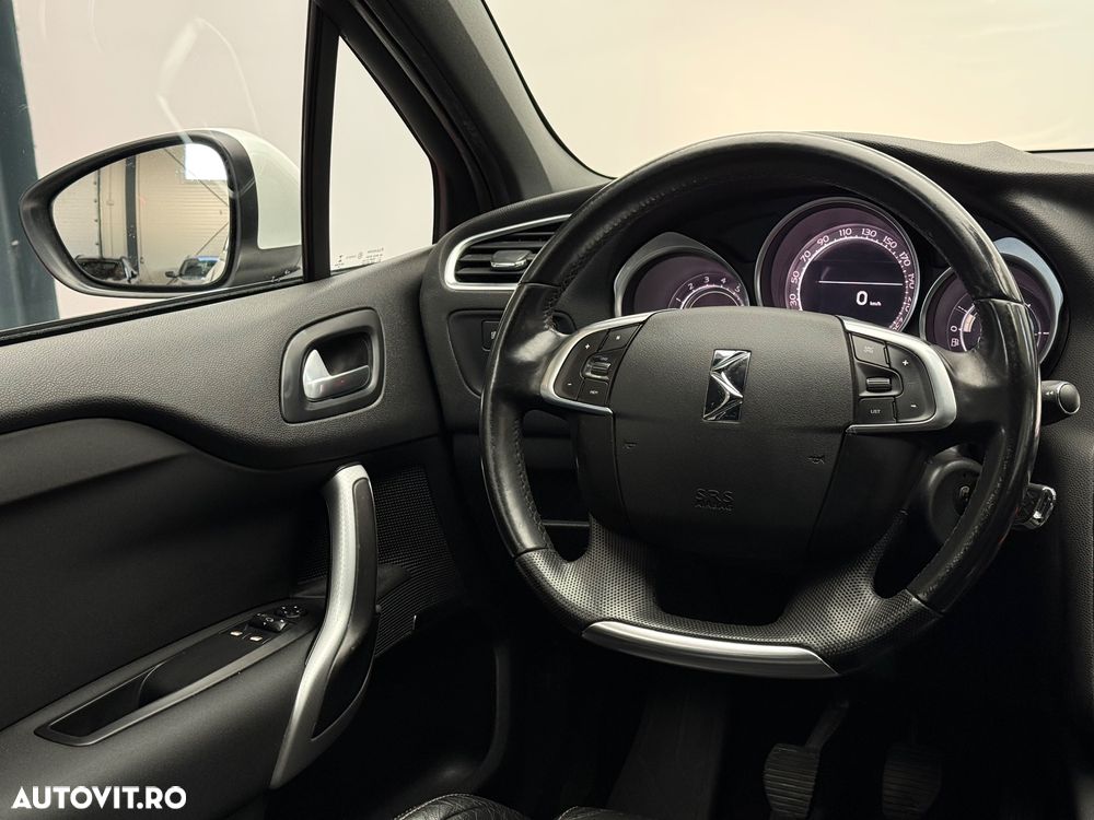 Citroën DS4 PureTech 130 Stop&Start SoChic - 27