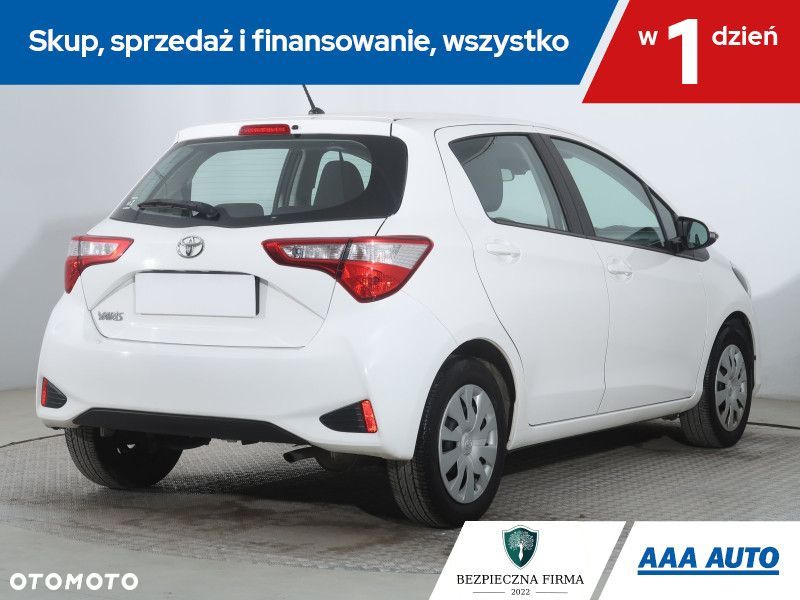 Toyota Yaris - 6