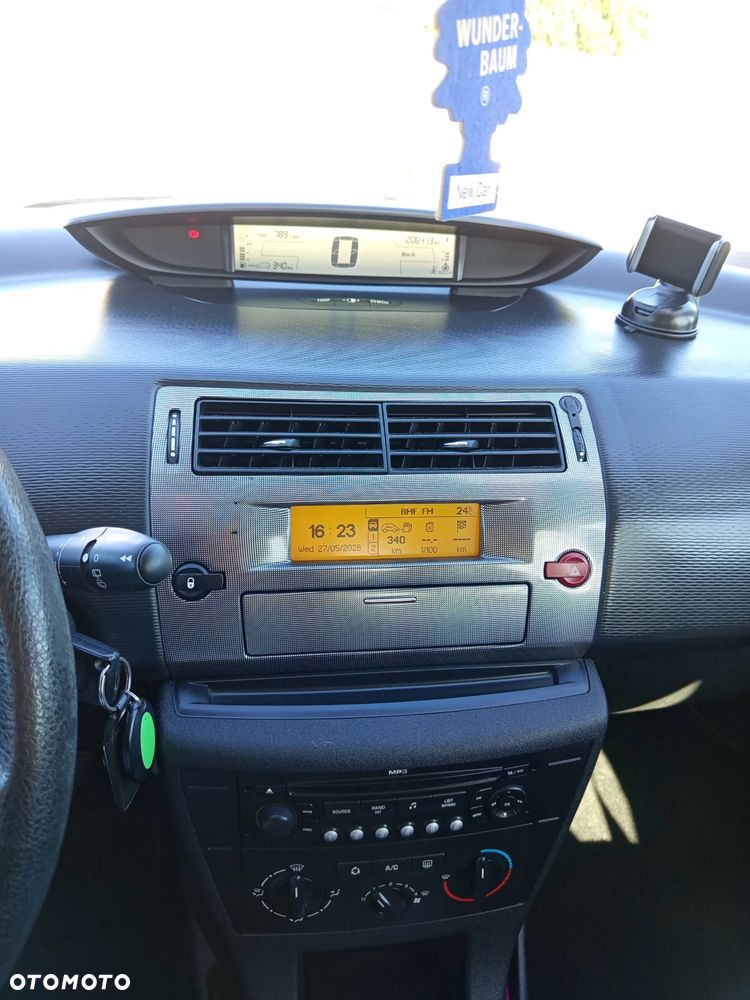 Citroën C4 1.4 16V SX - 7