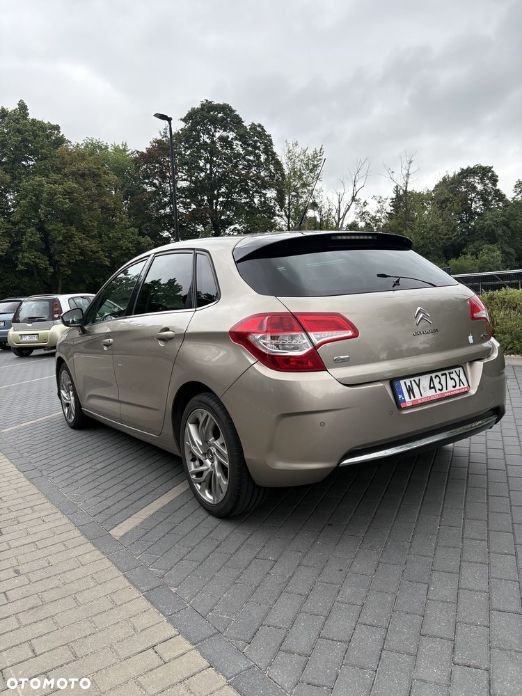 Citroën C4 e-HDi 115 ETG6 Selection - 7