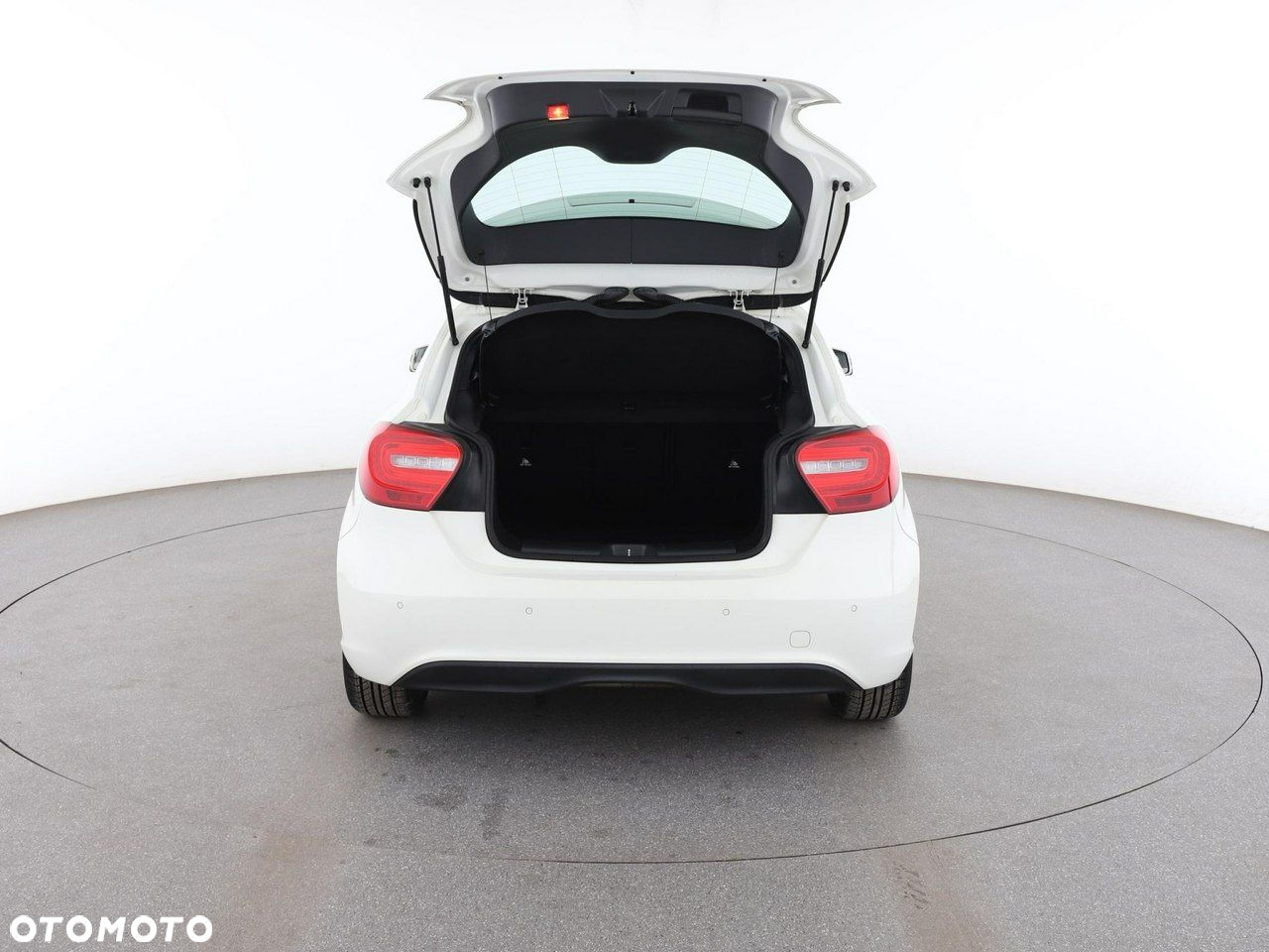 Mercedes-Benz Klasa A 180 (BlueEFFICIENCY) Style - 19
