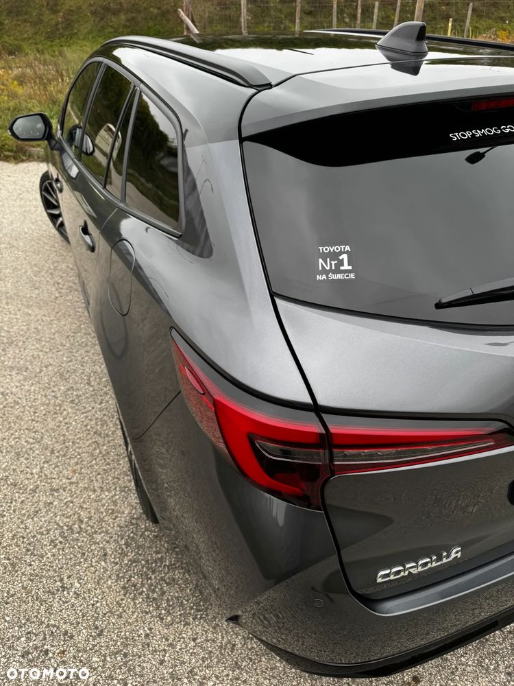 Toyota Corolla 1.8 Hybrid GR Sport Dynamic - 17
