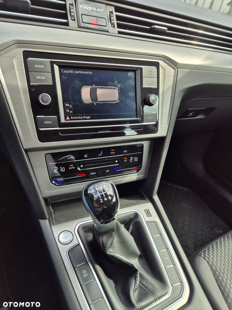Volkswagen Passat 2.0 TDI EVO Essence - 22