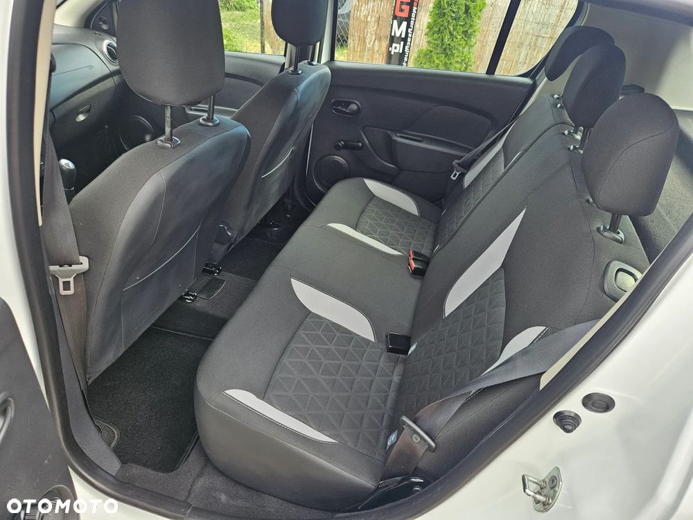 Dacia Sandero TCe 90 Celebration - 18