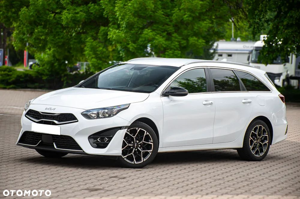 Kia Ceed 1.6 CRDi (48V Mild-Hybrid) DCT7 GT Line - 9