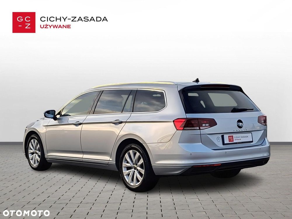 Volkswagen Passat - 3