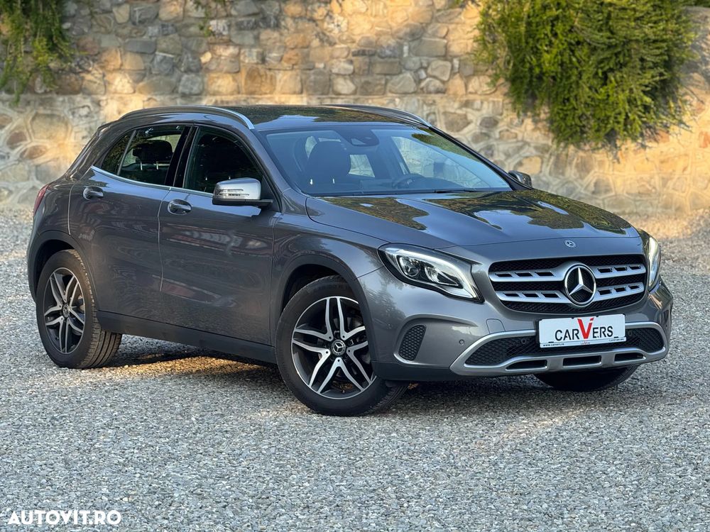 Mercedes-Benz GLA - 10