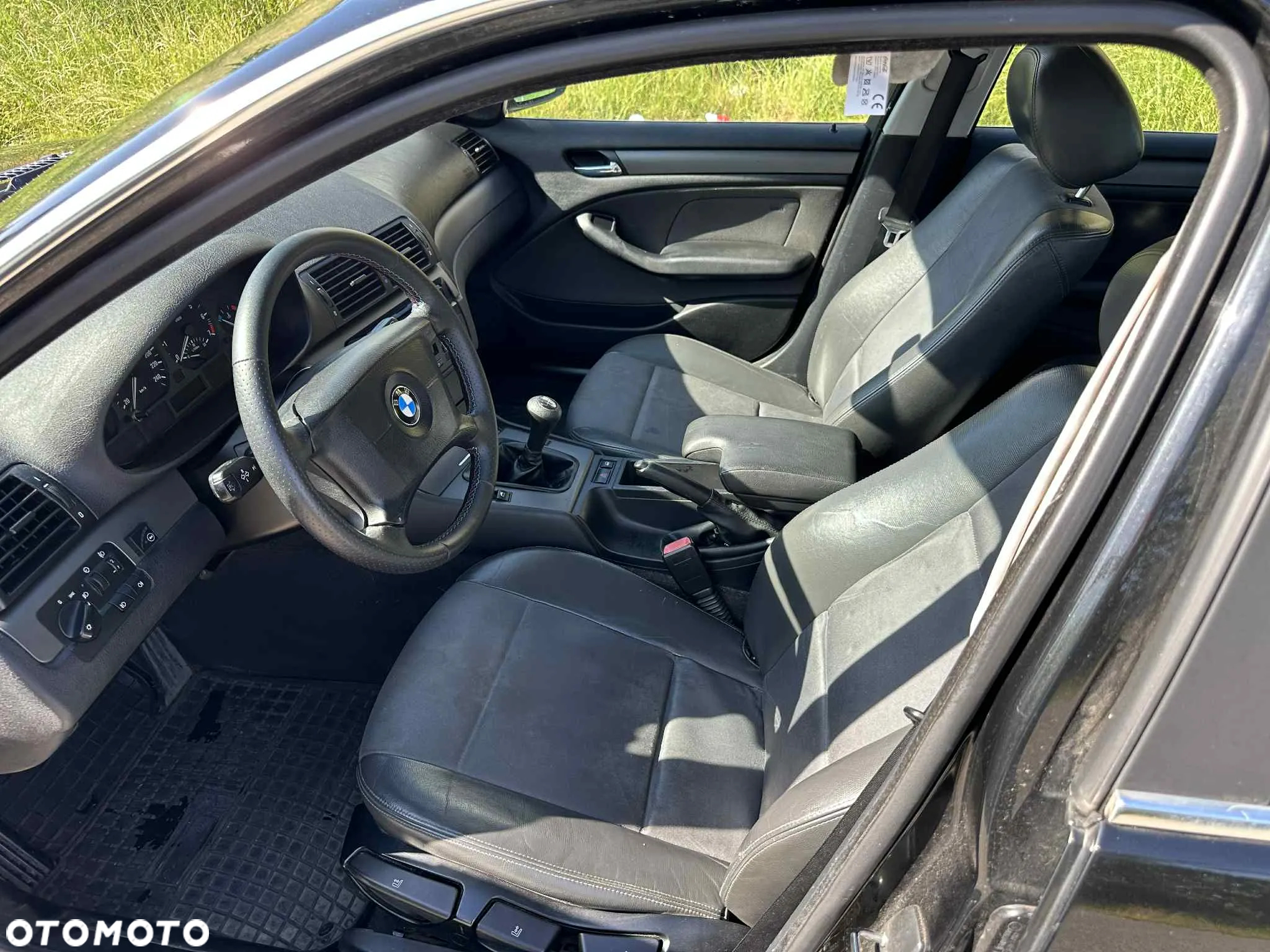 BMW Seria 3 325i - 9