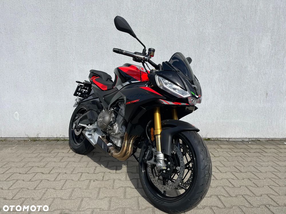 Aprilia Tuono - 9