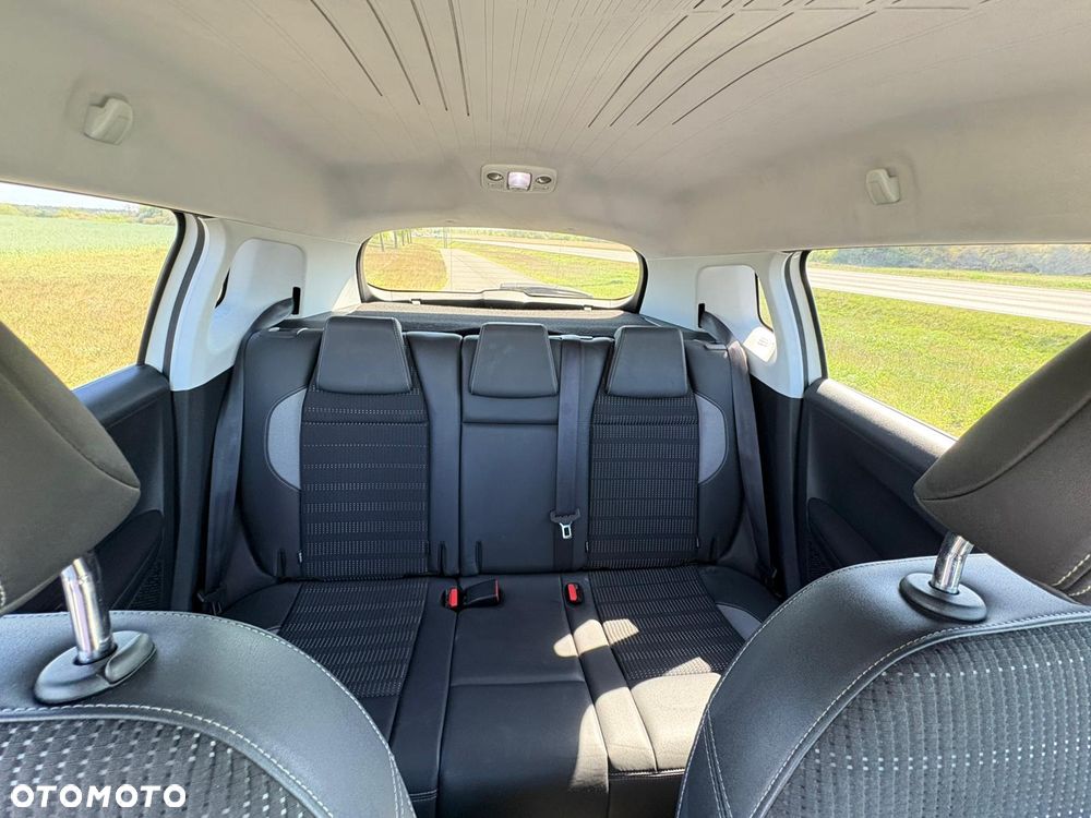 Peugeot 2008 e-HDi FAP 115 STOP & START Allure - 14