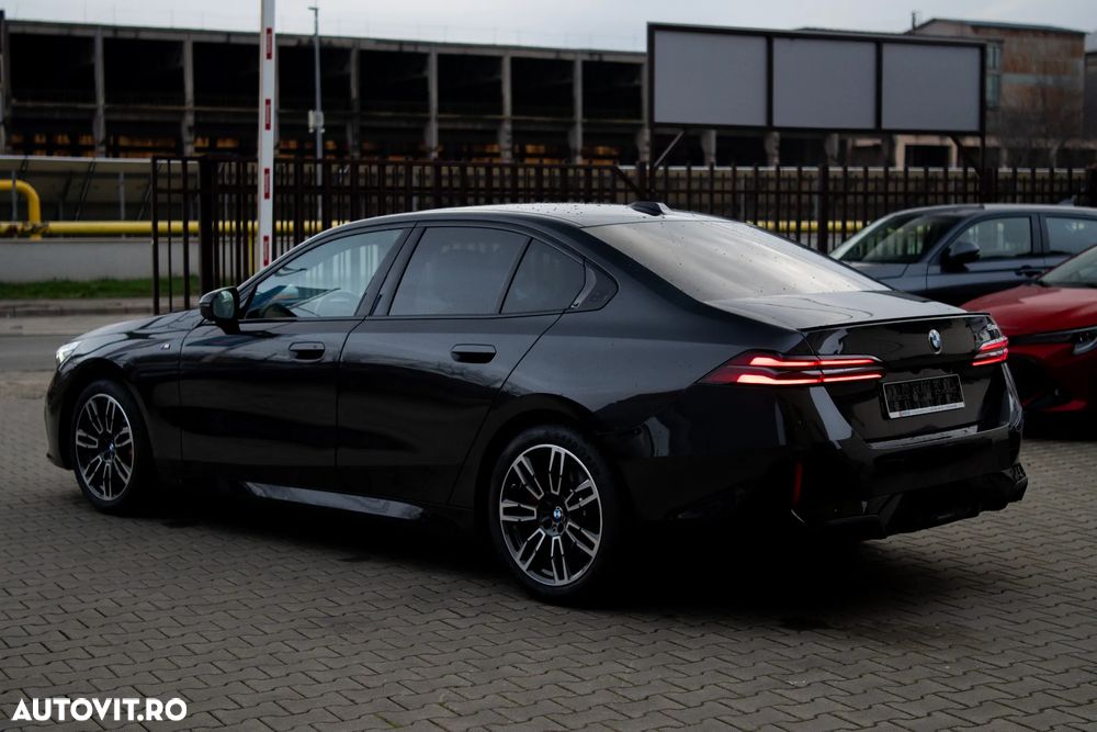 BMW Seria 5 520i Aut. - 4