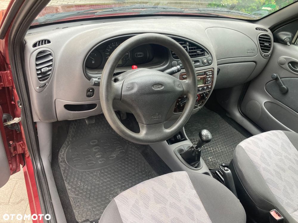 Ford Fiesta 1.3 Flair - 12