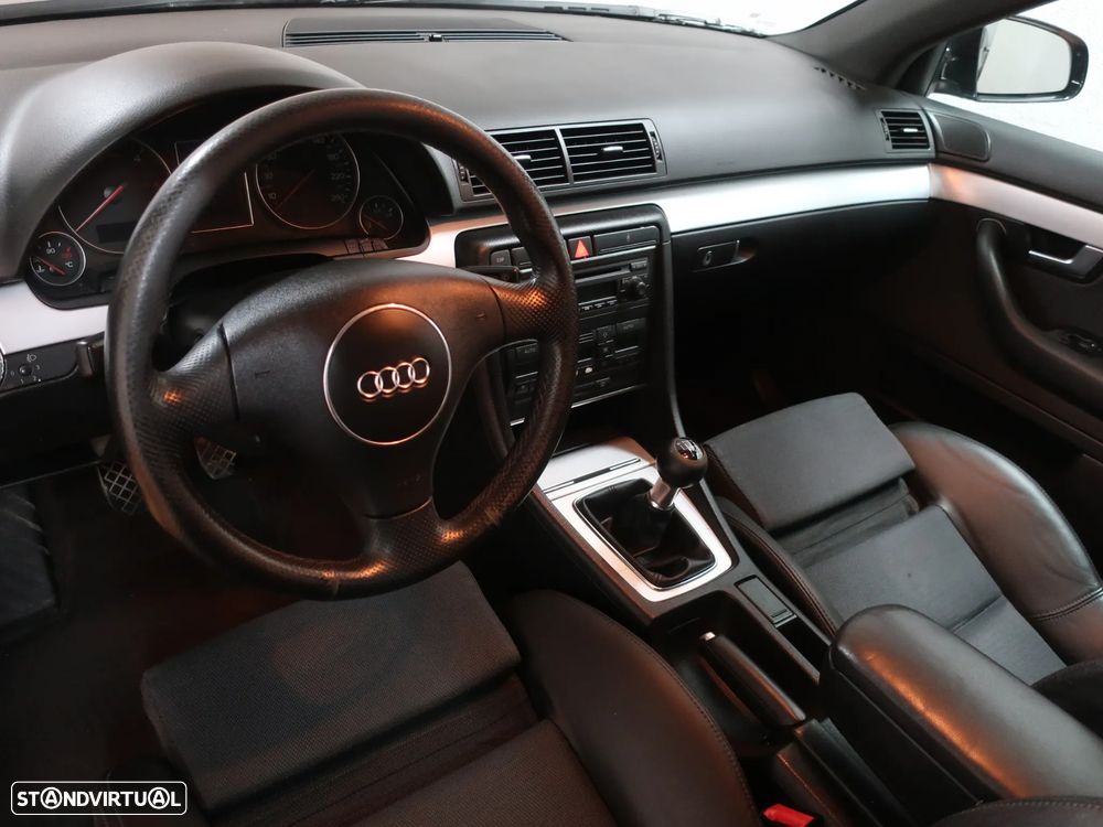 Audi A4 Avant 1.9 TDI m6 S-Line - 17
