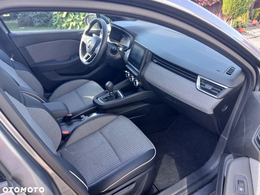 Renault Clio - 7