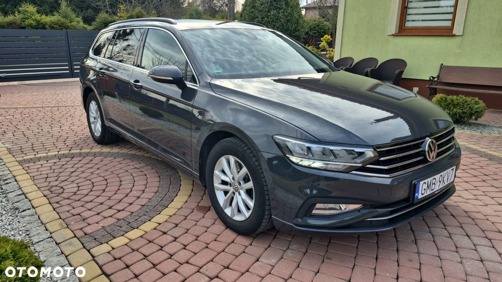 Volkswagen Passat - 2