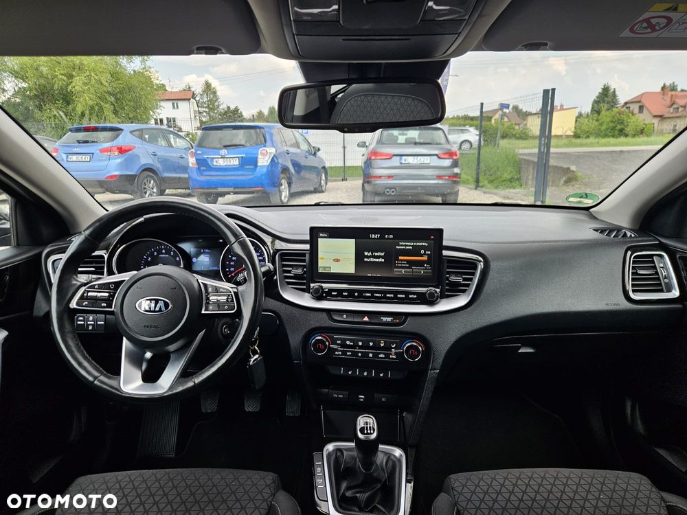 Kia Ceed 1.4 T-GDI OPF Vision - 23