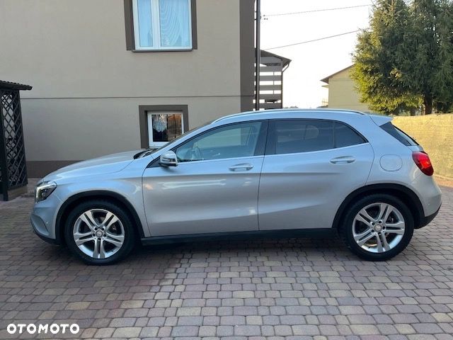 Mercedes-Benz GLA 220 CDI 4Matic 7G-DCT - 7