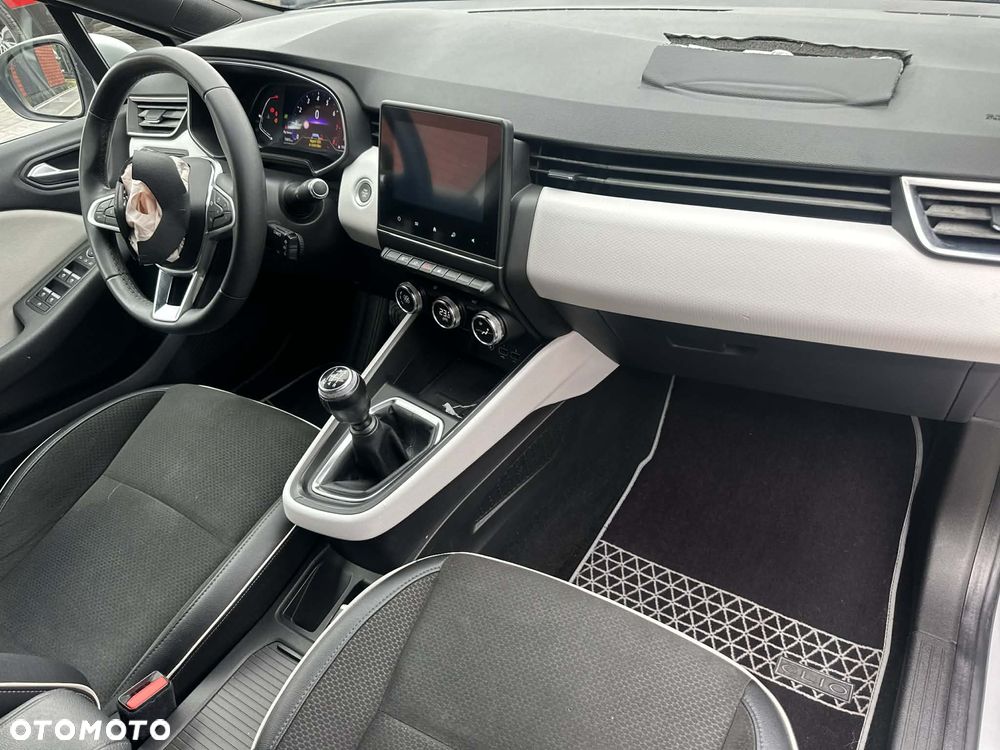 Renault Clio TCe 100 INTENS - 9