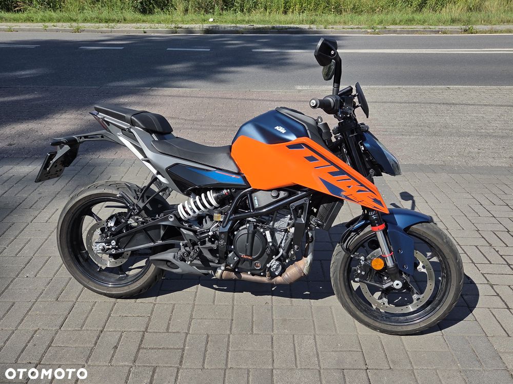 KTM Duke 125 - 8